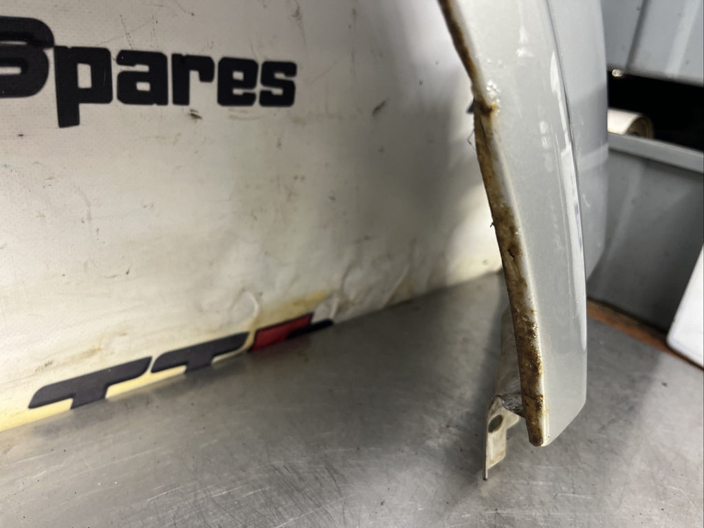 AUDI TT MK1 8N 98-06 OFF RIGHT SIDE FRONT WING Silver LY7W