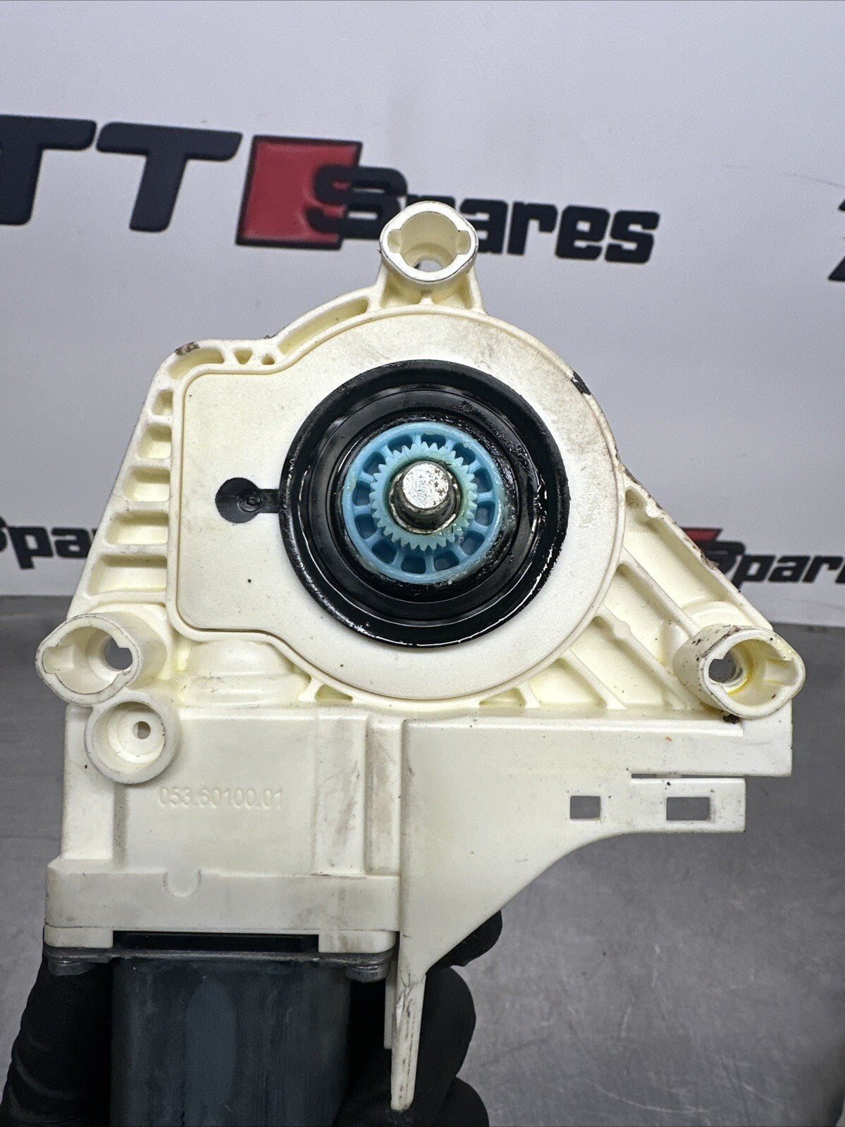 RANGE ROVER SPORT TDV6 L320 DRIVER SIDE REAR WINDOW MOTOR 0536010001 0536010001