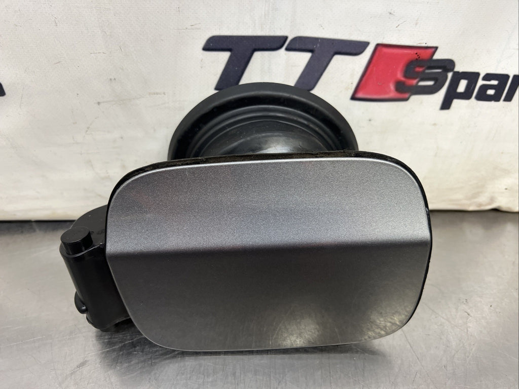 BMW X5 E70 2009 FUEL DOOR COVER IN SPACE GREY 