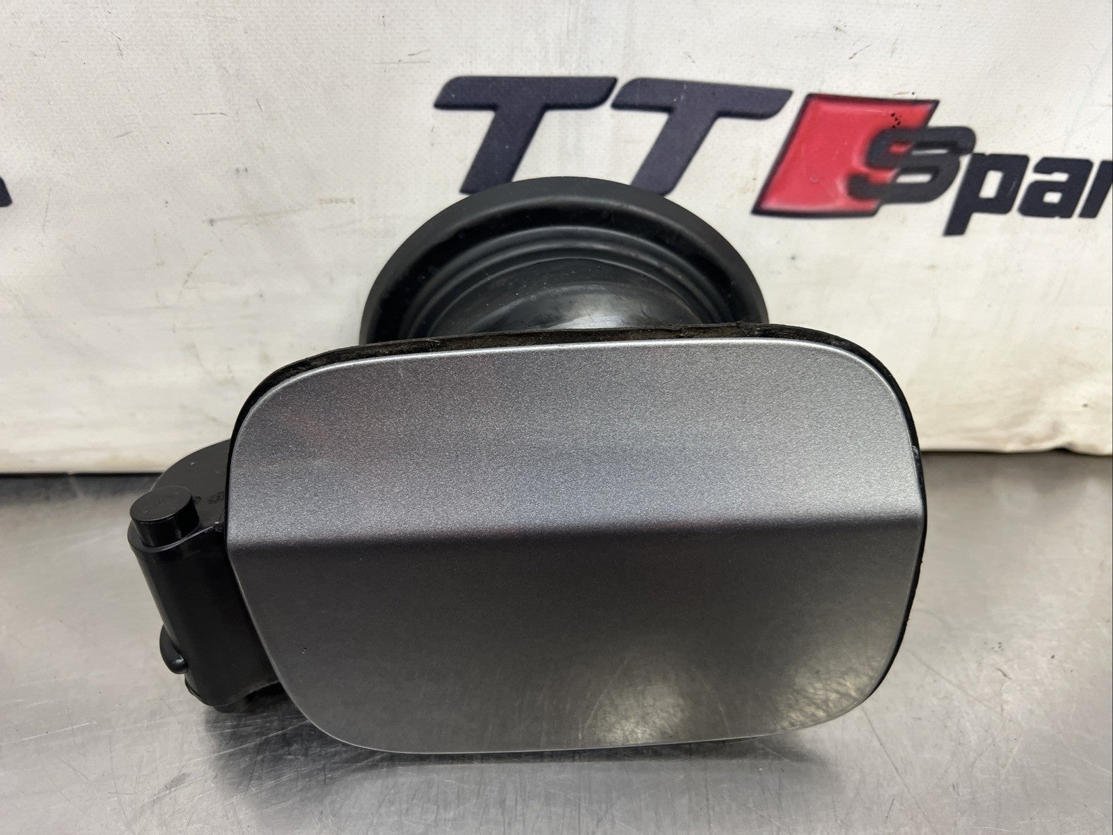 BMW X5 E70 2009 FUEL DOOR COVER IN SPACE GREY 