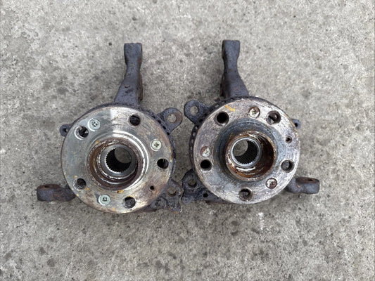 VW Golf MK3 GTI VR6 Vento Corrado Front Pair Wheel Hubs Bearing Housing Genuine