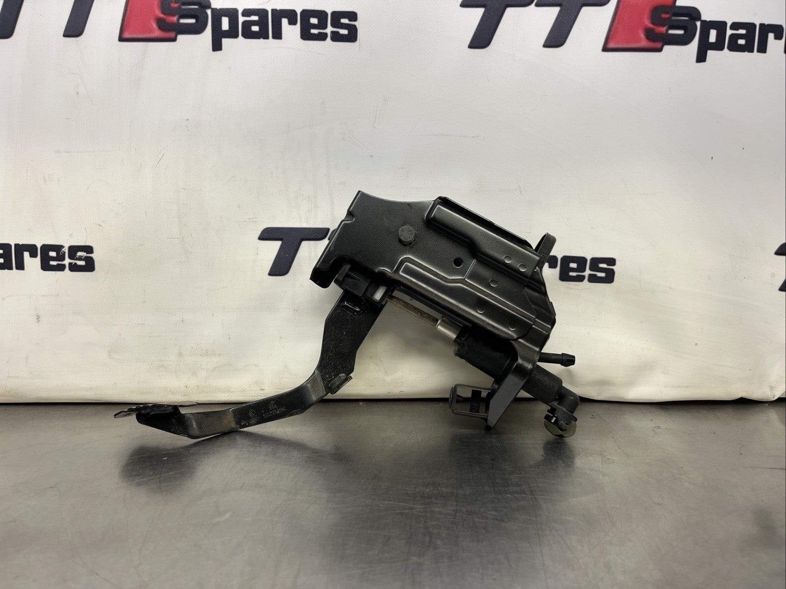 AUDI TT CLUTCH PEDAL TT MK1 8N 1.8T PETROL GENUINE OEM 8N2721059E Or D Or C
