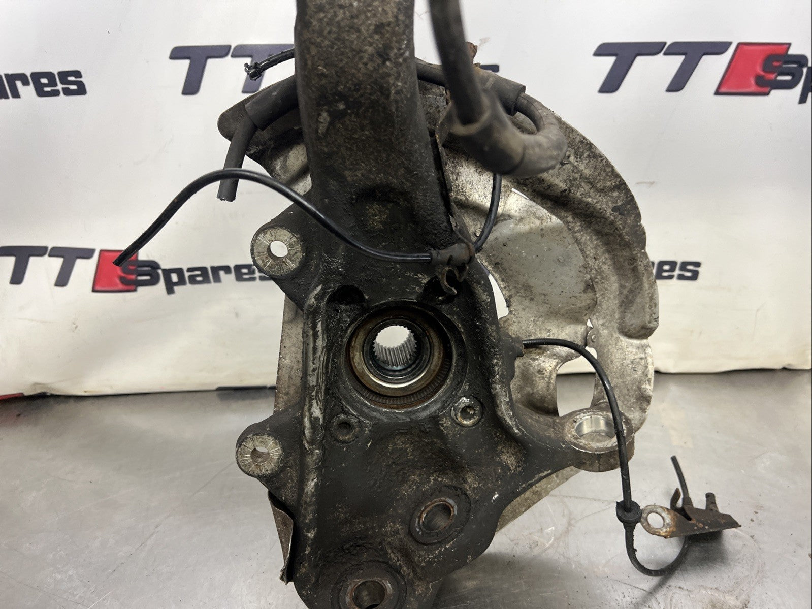 BMW X5 X6 E70 E71 Front Left N/S Suspension Wheel Carrier Hub