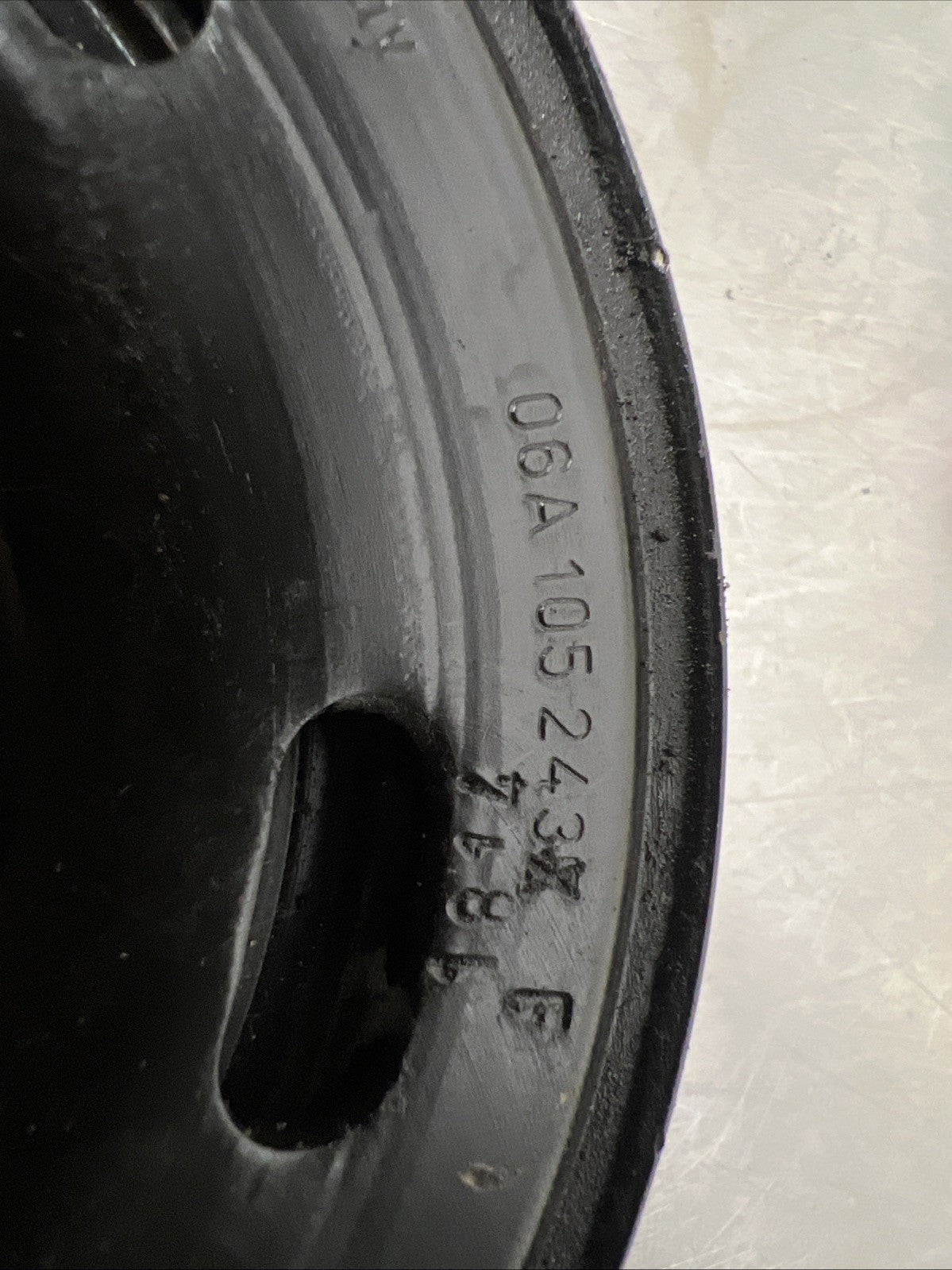 AUDI TT 8N3 1.8 T Crankshaft Pulley 06A105243E Petrol 132kw 2005