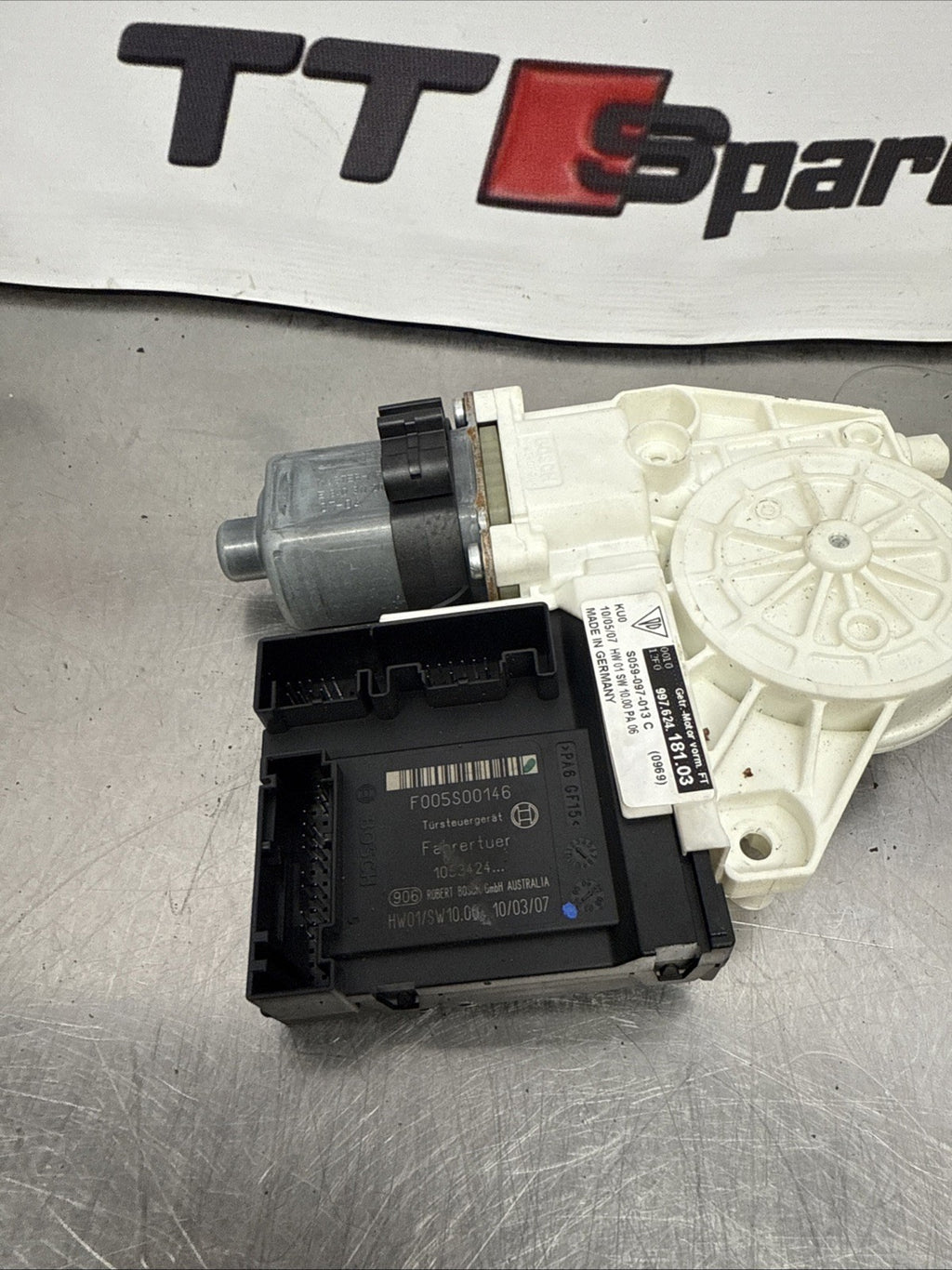 Porsche Boxster 987 2005-2012 driver front window regulator motor 99762418103