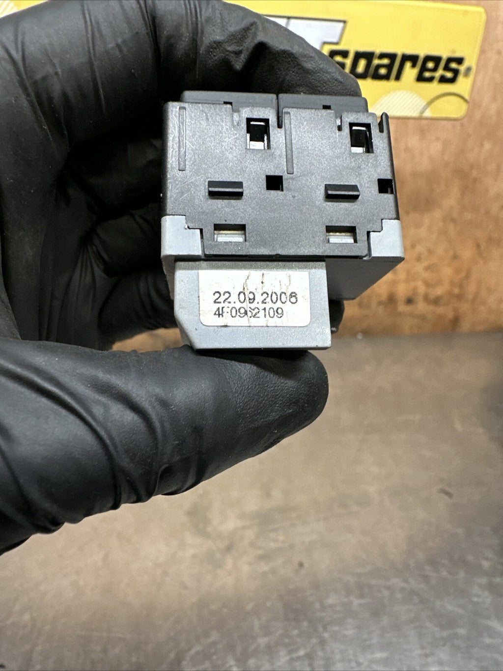 AUDI S6 C6 04-11 A4 B8 A5 8T ALARM ANTI TOW DEACTIVATION SWITCH BUTTON 
