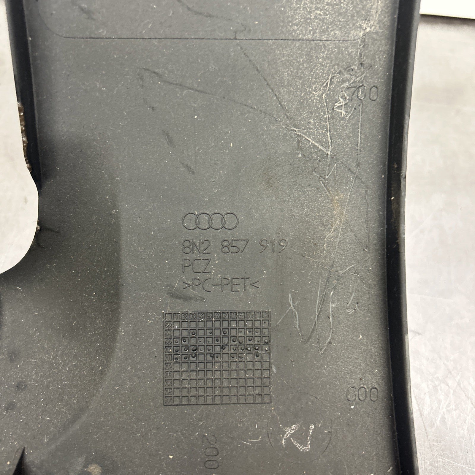 AUDI TT MK1 (1999 > 2007) 8N UNDER DASH STORAGE TRIM PANEL 8N2857919