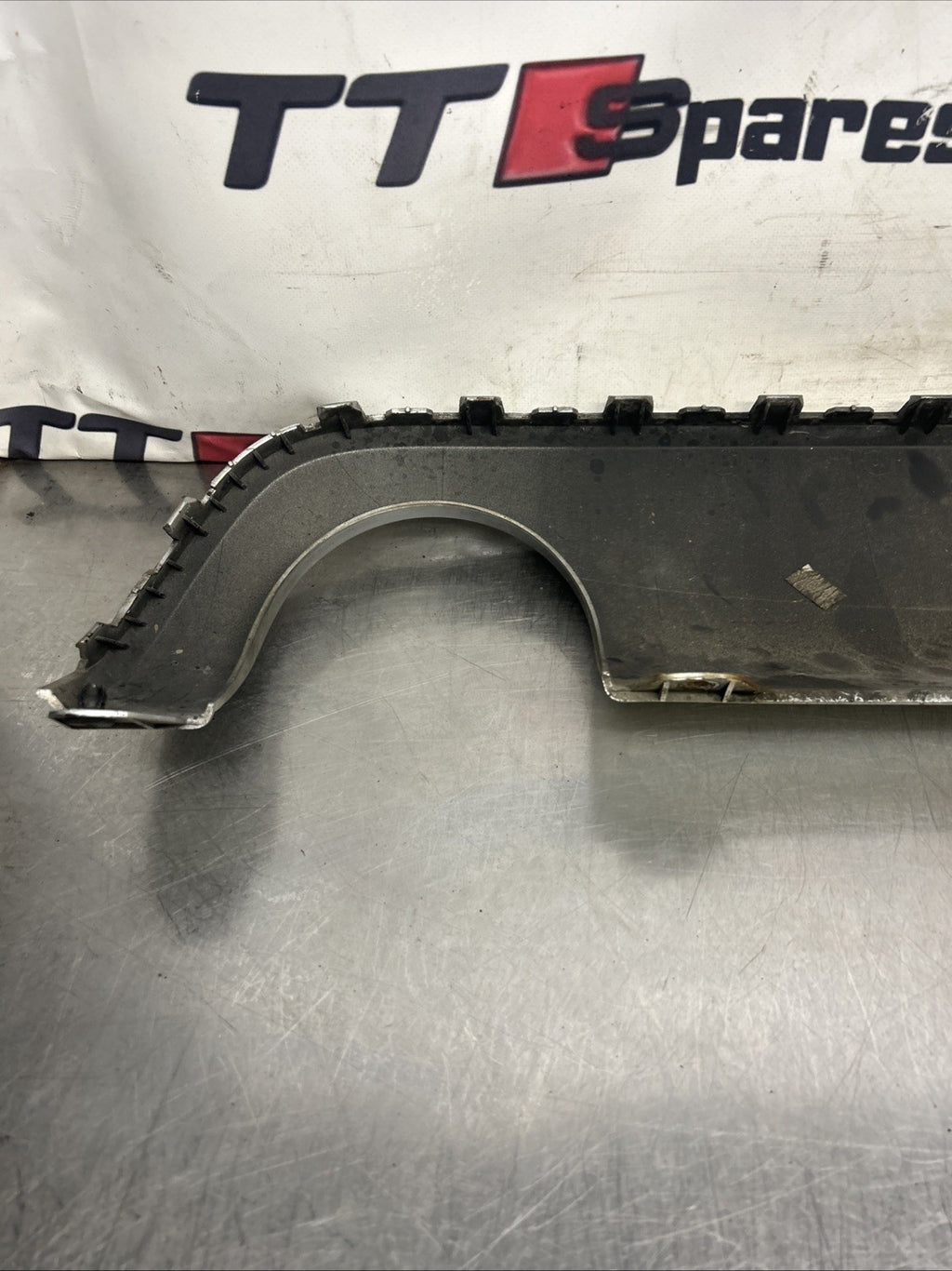 Audi TT 8N Mk1 Lower Rear Spoiler Valance Diffuser Twin Exit LY7W  8N0807421A