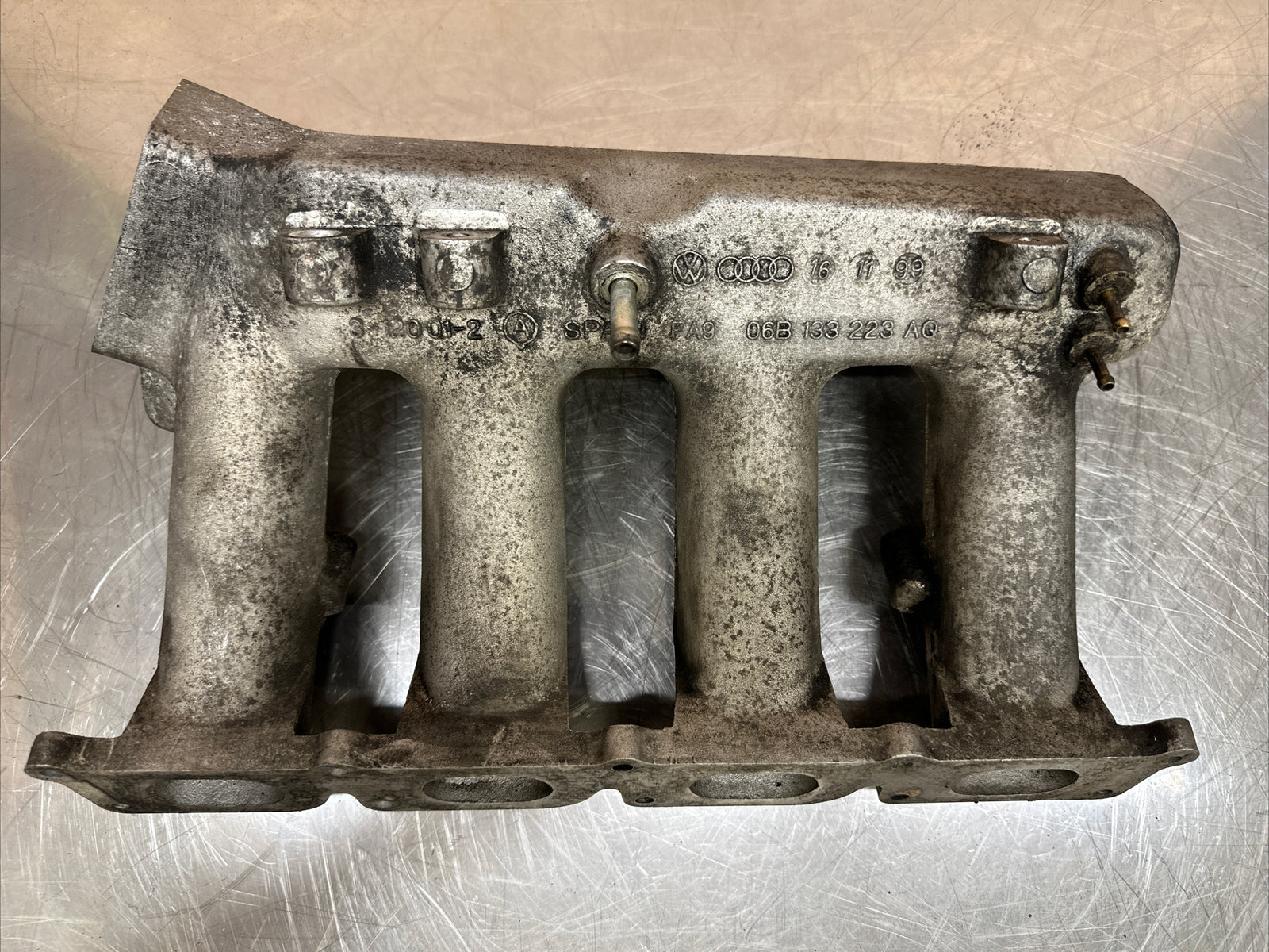 Volkswagen Audi 00-05 1.8 20V AJQ Intake Inlet Manifold 06A133223 06A133223AQ