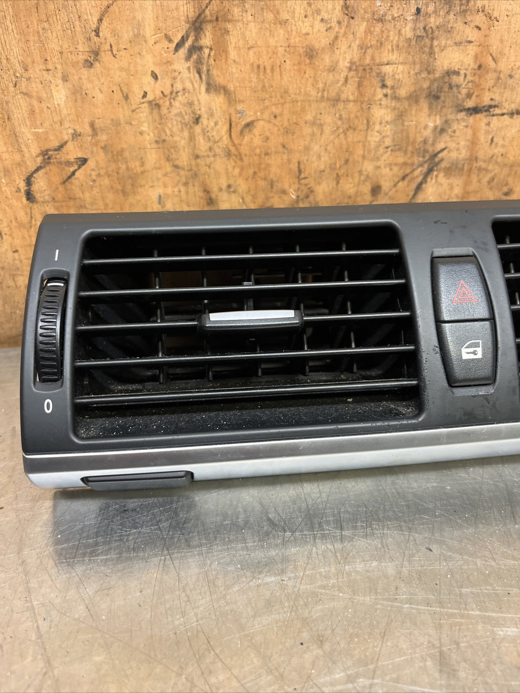 7161802 BMW E70 X5 Dashboard Centre Air Vent  7161801 6958654