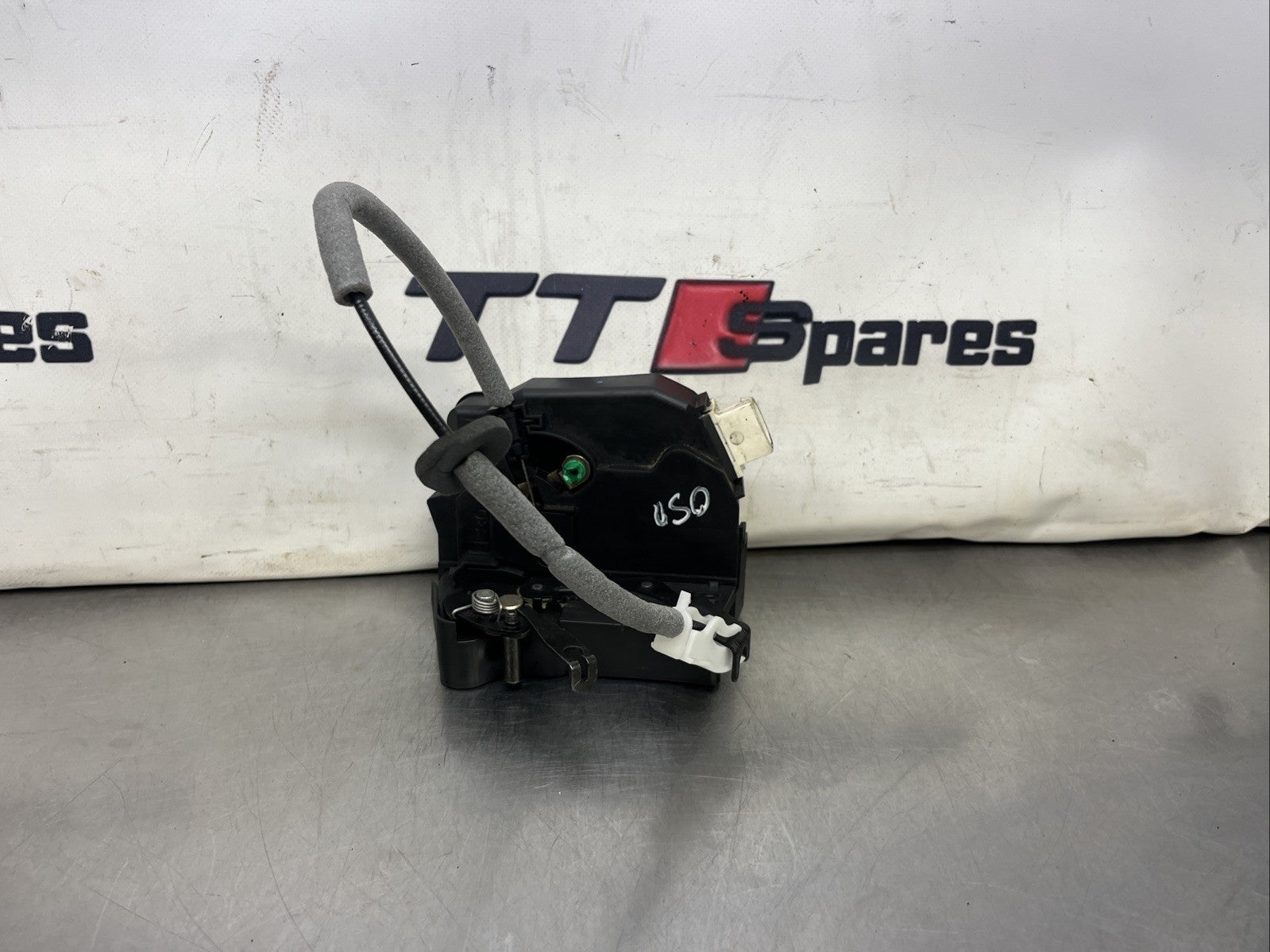 02-05 Range Rover L322 3.0 Drivers Rear Door Lock CWC500080