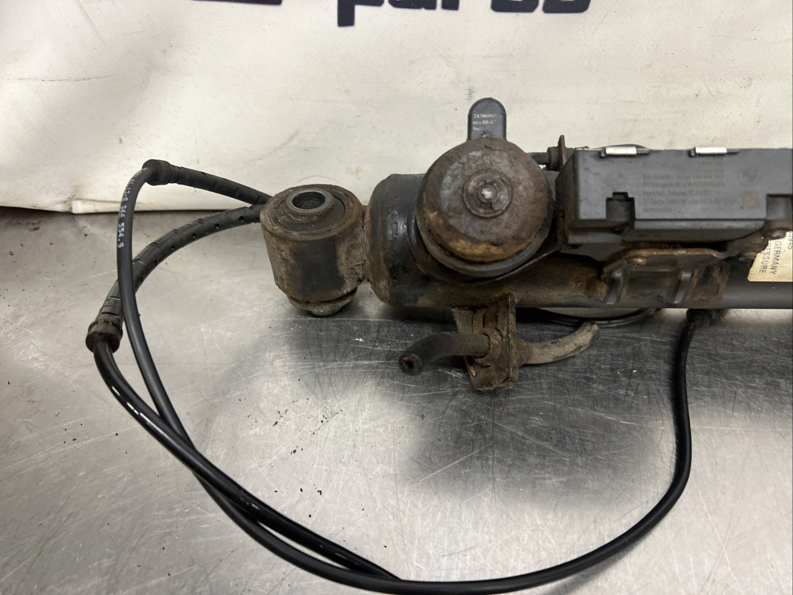 BMW X5 E70 Rear Left N/S Suspension Shock Absorber Spring Strut 6794353
