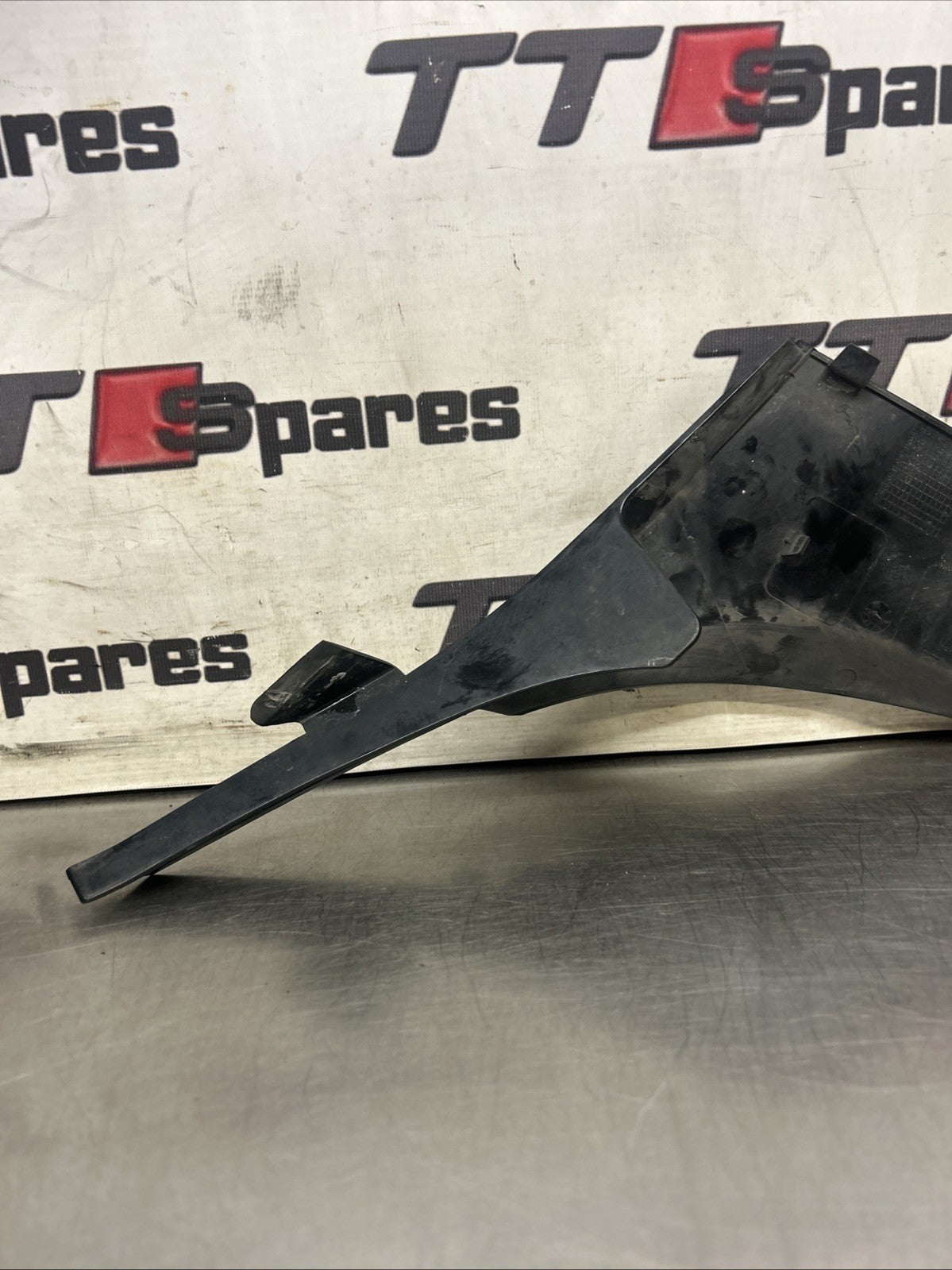 2008-2012 Audi TT Front Right Driver Centre Grill Side Trim 8J0807082