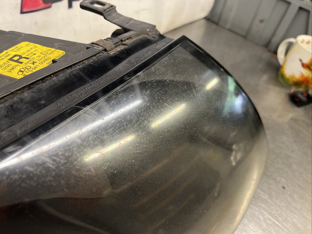 AUDI TT MK1 (1999 > 2007) FRONT RIGHT HEADLIGHT  8N0941004AH