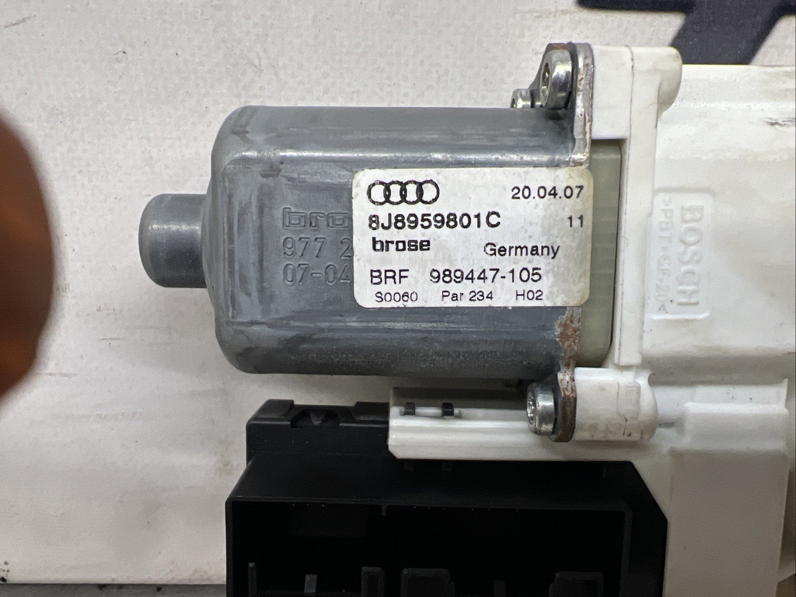 AUDI TT DRIVERS WINDOW MOTOR /OFFSIDE  MK2 06-14 8J8959801C