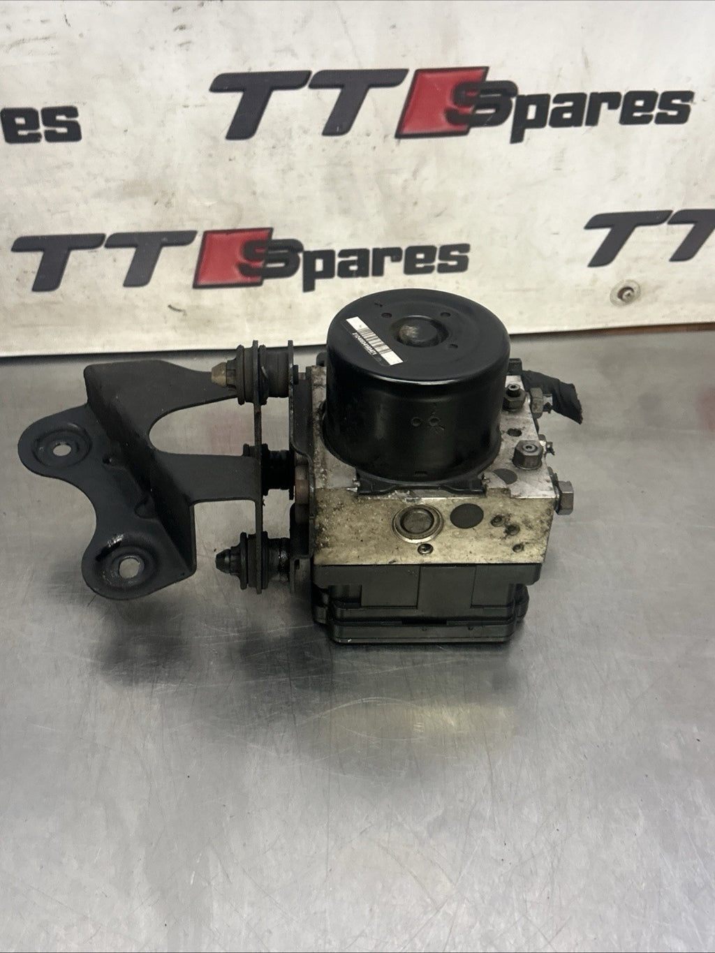 2010-2014 AUDI TT MK2 8J ABS Pump Modulator Control Unit 8J0614517B