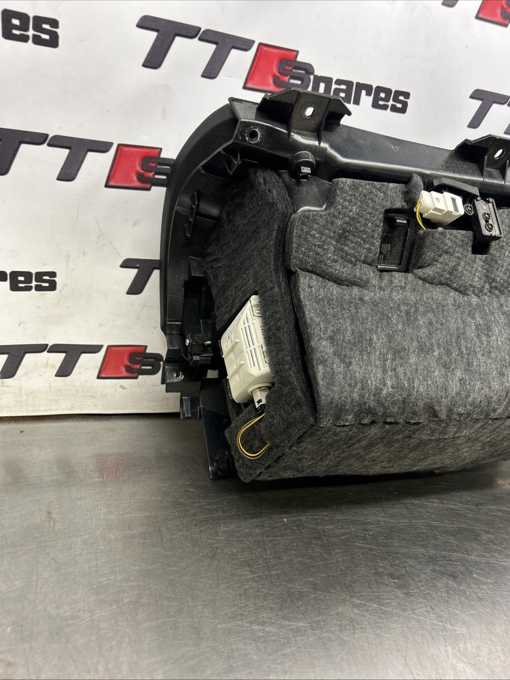 2007 Mercedes S-CLASS W221 Glove Box A221 680 06 98