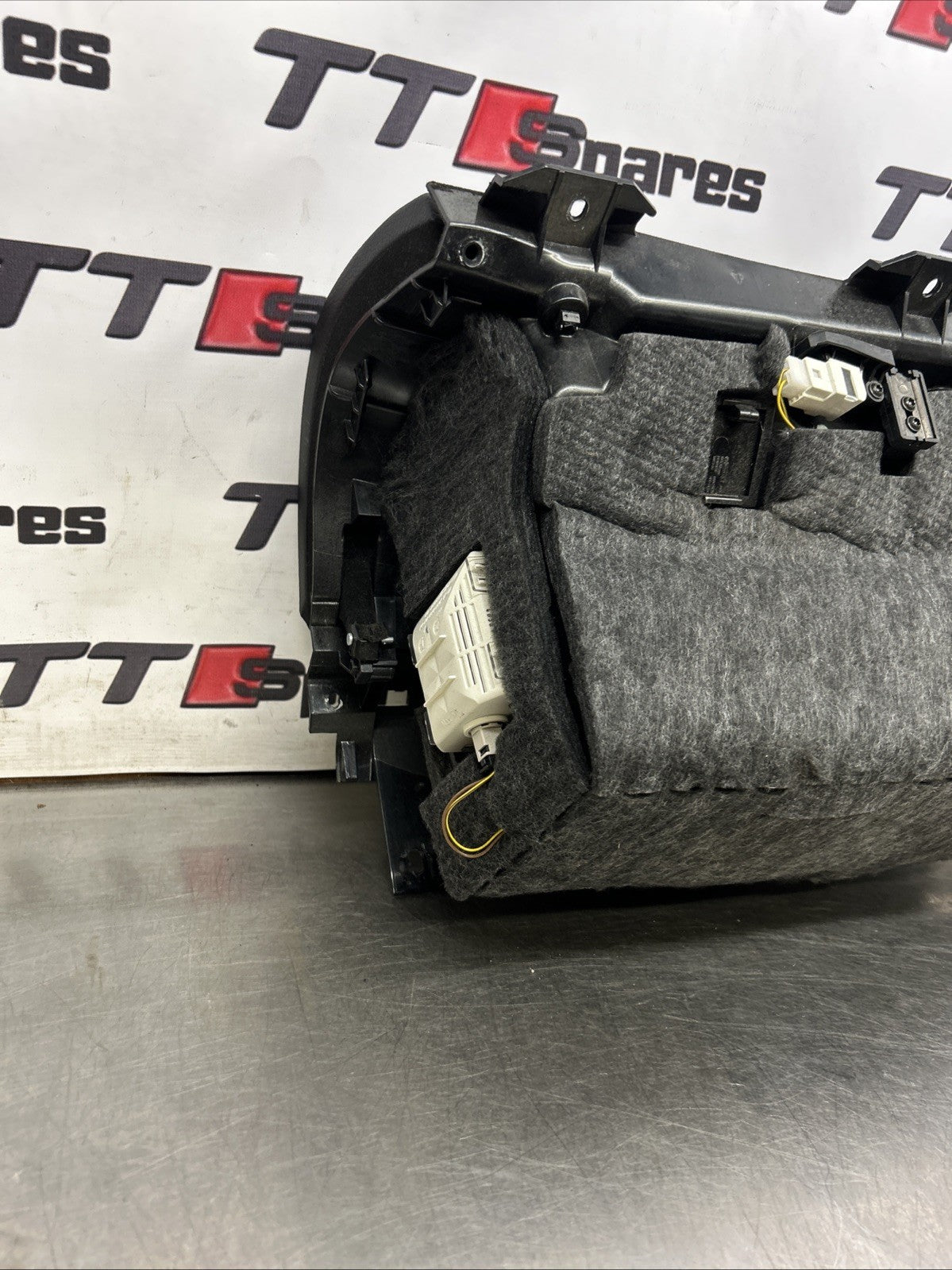 2007 Mercedes S-CLASS W221 Glove Box A221 680 06 98