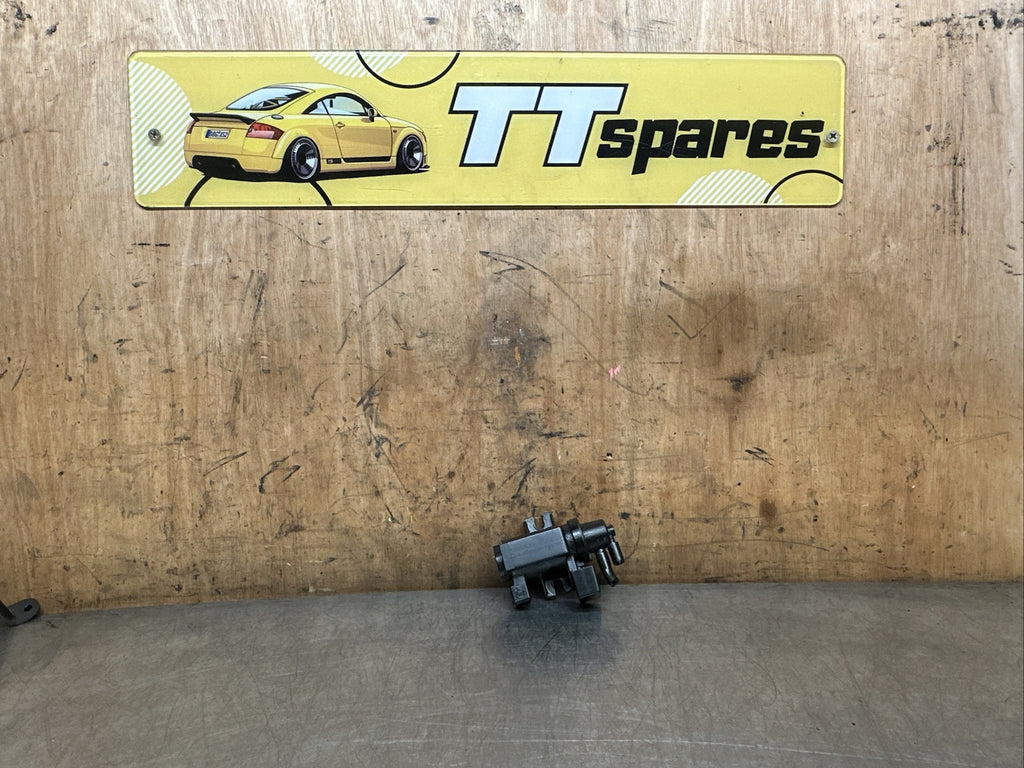 bmw 174 7796634 03 pressure converter Valve