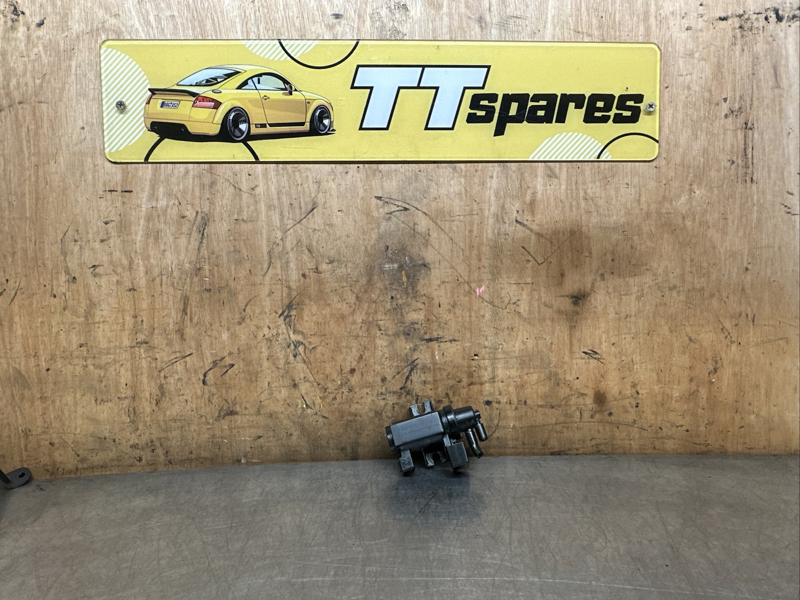 bmw 174 7796634 03 pressure converter Valve