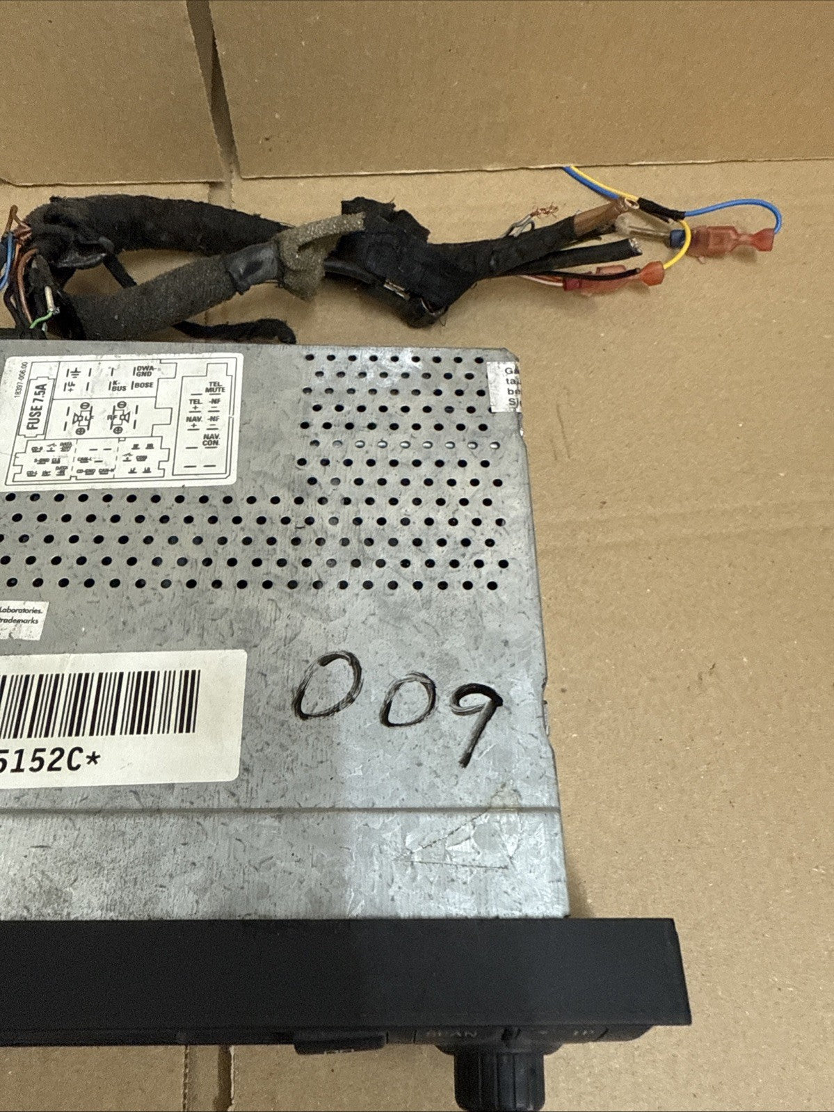 4B0035152C 2003 AUDI TT RADIO STEREO CASSETTE PLAYER HEAD UNIT With Code