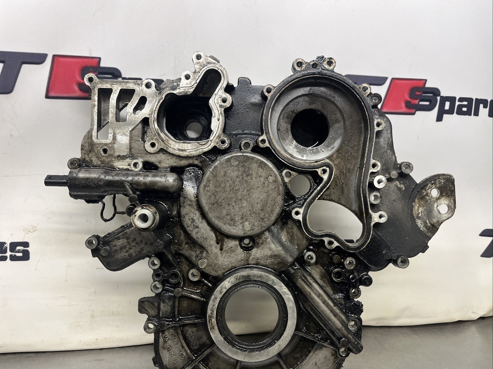 AUDI Q7 TIMING COVER 3.0 TDI  / CRCA - CRC DIESEL 059103151BJ MK1 4L 2012