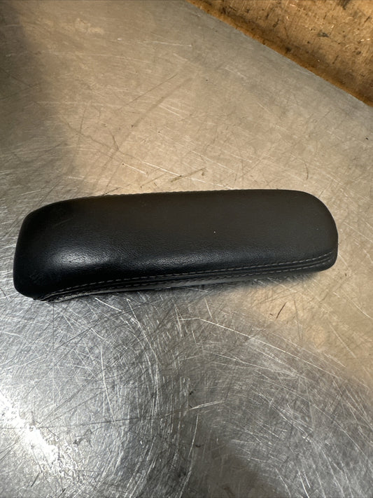 AUDI TT MK2 8J ROADSTER LEATHER ARM REST TOP 8J0864209 06-14