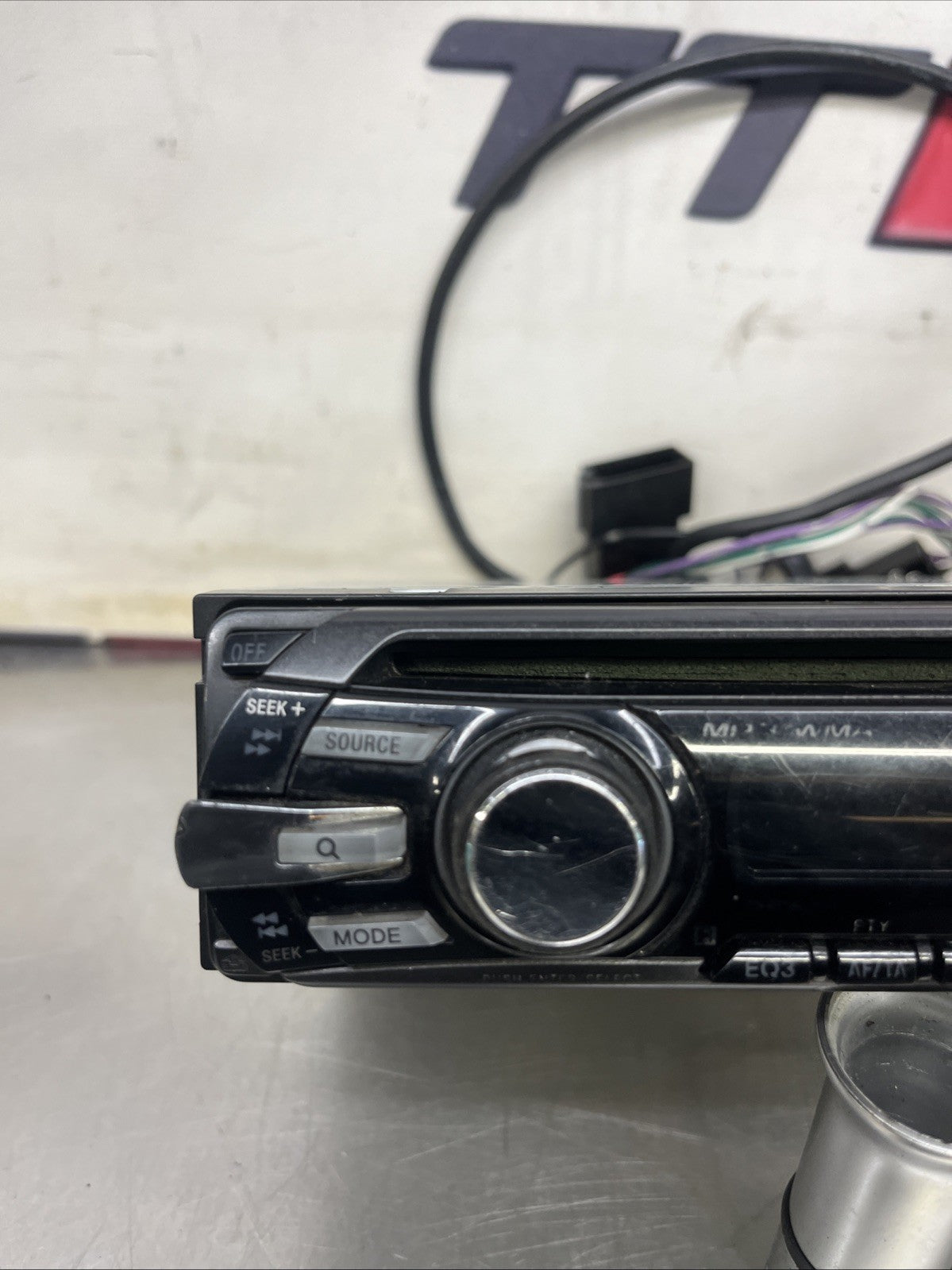 SONY RADIO CD PLAYER CDX-GT45IP WITH WIRELESS CONTROLS