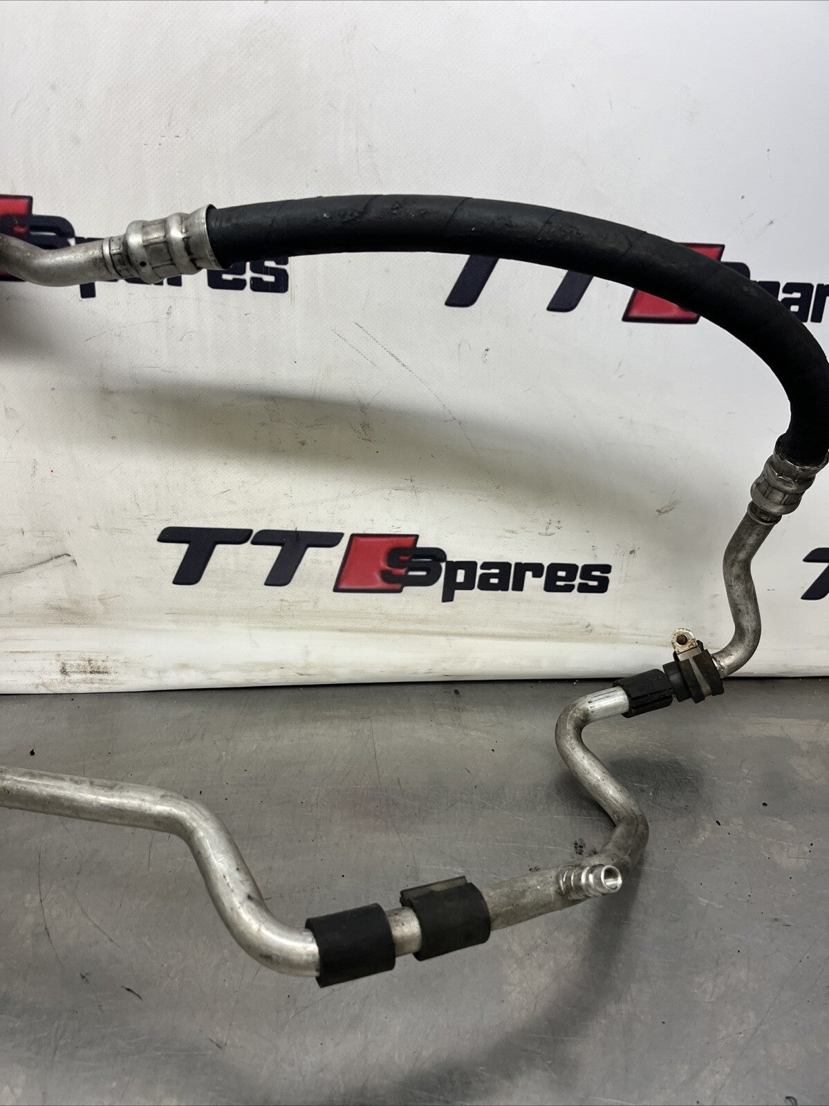 VW Golf MK6 2009 - 2012 AC Air Con Conditioning Pipe 1K0820743FD