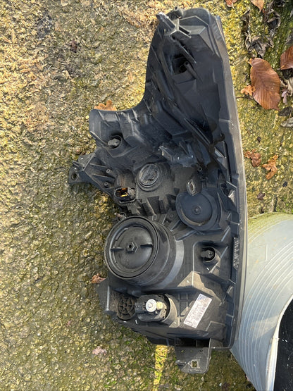 VAUXHALL VIVARO Mk2 2014-2019 LEFT PASSENGER SIDE HEADLIGHT - 260609758R