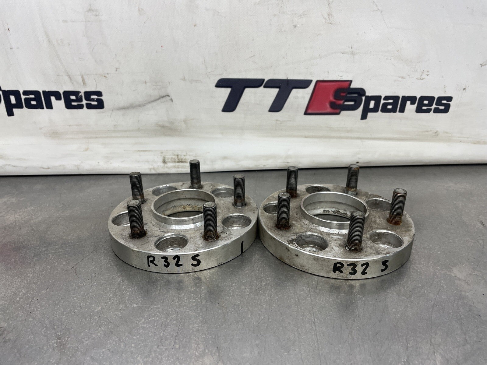 Skyline R32 Wheel Spacers 20mm Pcd 114.3