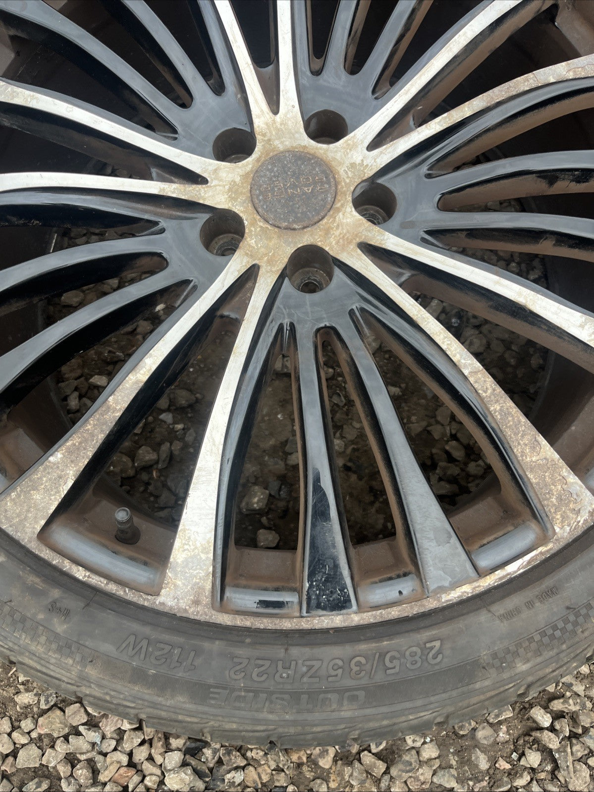 NON GENUINE 22" RANGE ROVER SPORT SVR ALLOY WHEEL