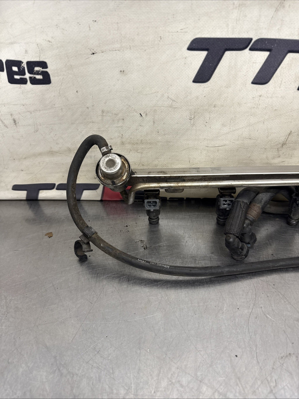 Audi TT Leon Cupra R 2001-2006 BAM 225 Fuel Rail Ramp inc Fuel Injectors