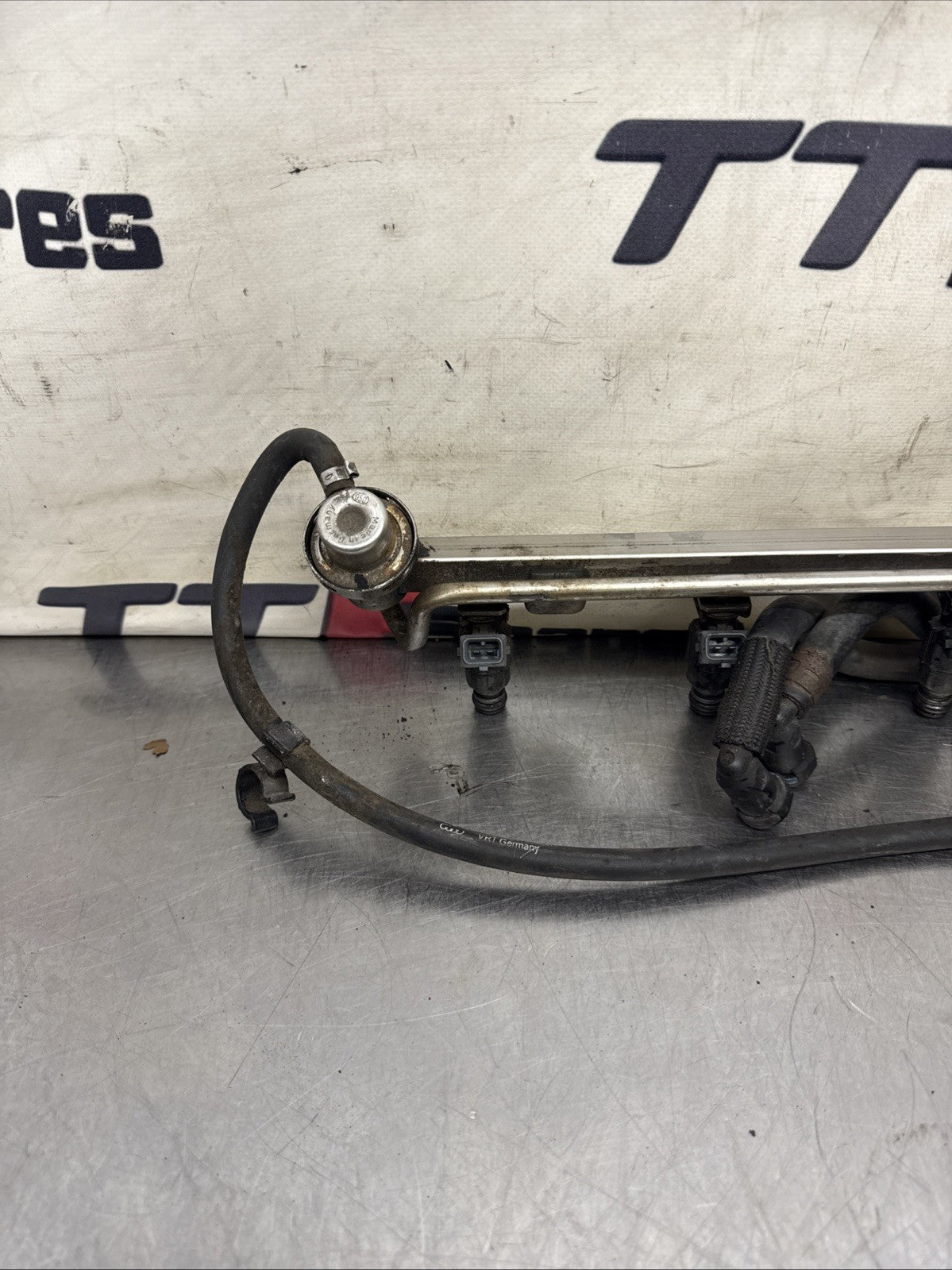 Audi TT Leon Cupra R 2001-2006 BAM 225 Fuel Rail Ramp inc Fuel Injectors