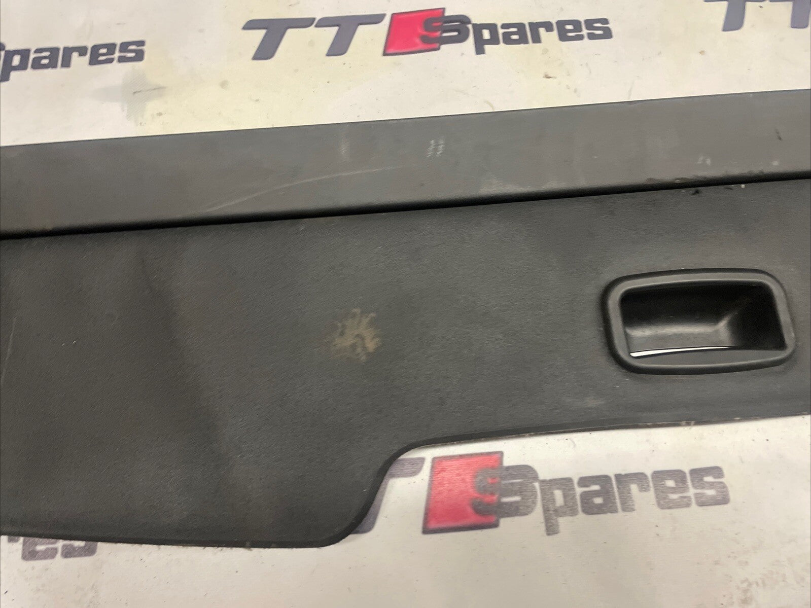 Range Rover Sport L320 Parcel Shelf / Luggage Cover .