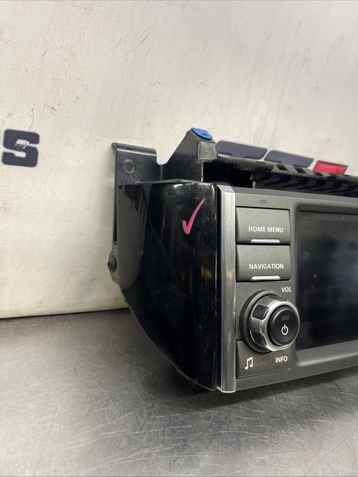 GENUINE 10-13 LAND ROVER VOGUE NAV RADIO CD PLAYER DISPLAY SCREEN BH42-10E887-RC