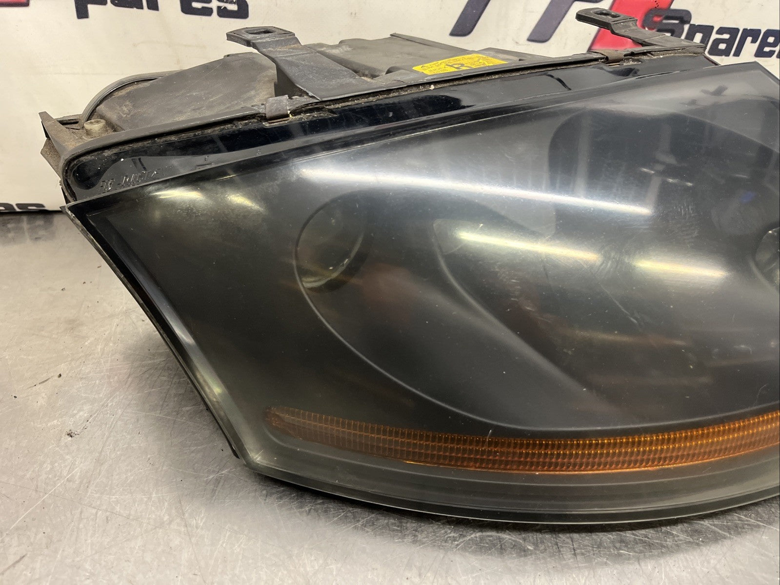 AUDI TT MK1 (1999 > 2007) FRONT RIGHT HEADLIGHT  8N0941004AH