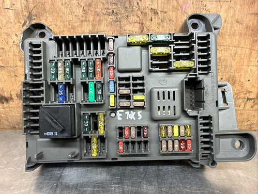 BMW E70 FUSE BOX POWER DISTRIBUTION BOX B010105300