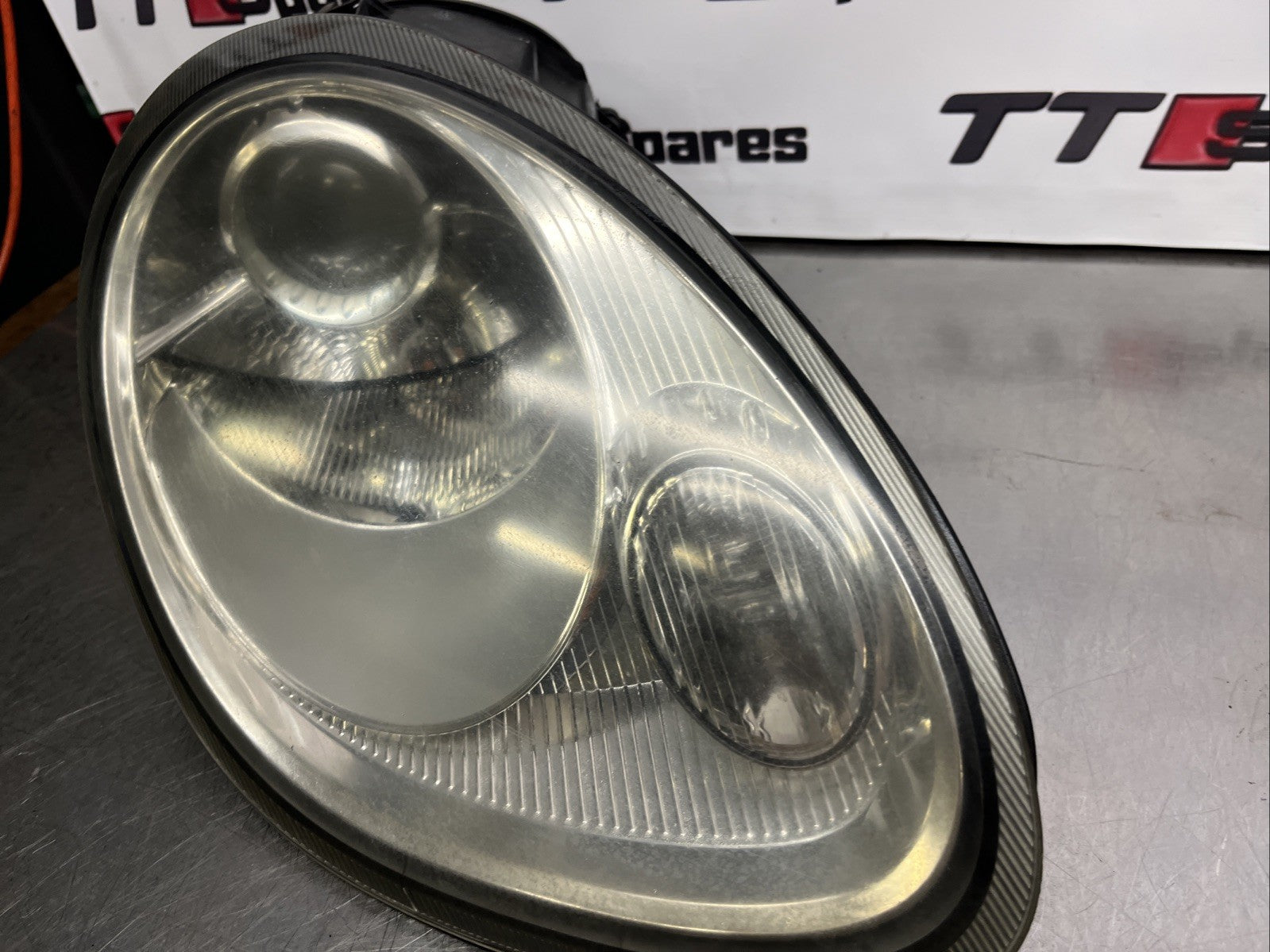 Porsche boxster 987 HEADLIGHT Front Right  98763106411