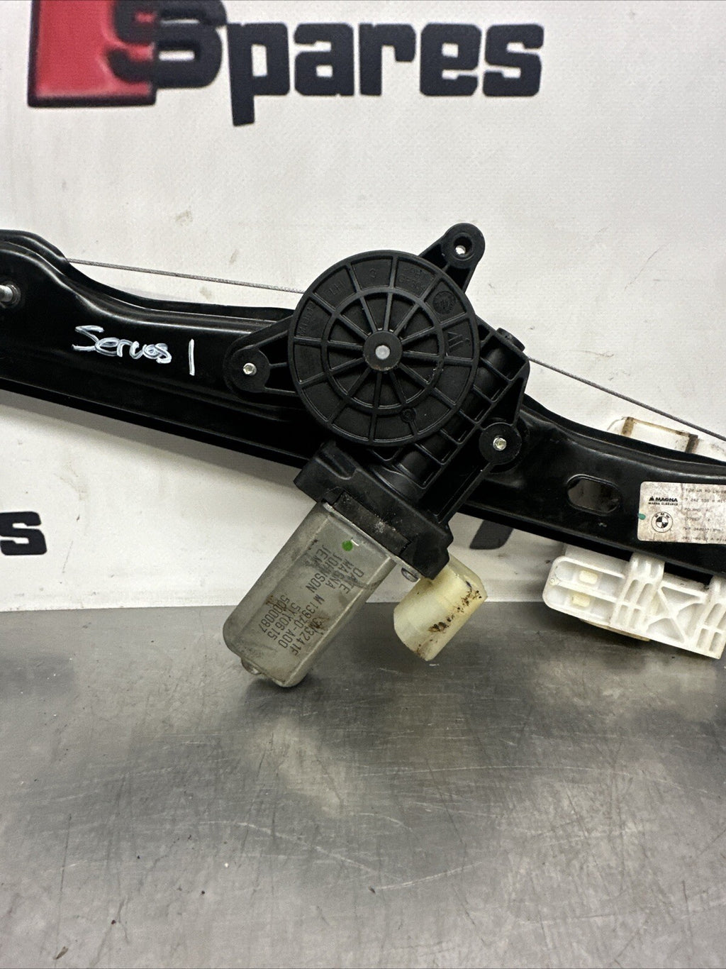 7242556 BMW O/S Driver Right Rear Window Regulator Motor Fits 1 Series F20 