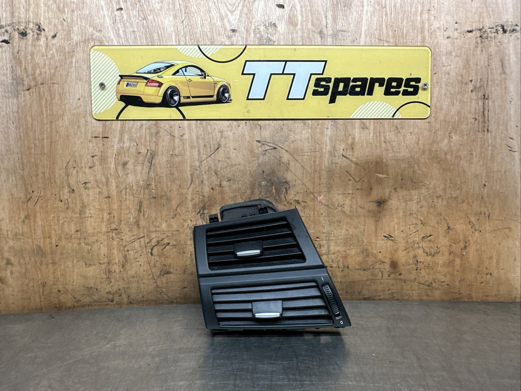 7161803 BMW E70 X5 BLACK FRONT AIR VENT GRILL LEFT SIDE