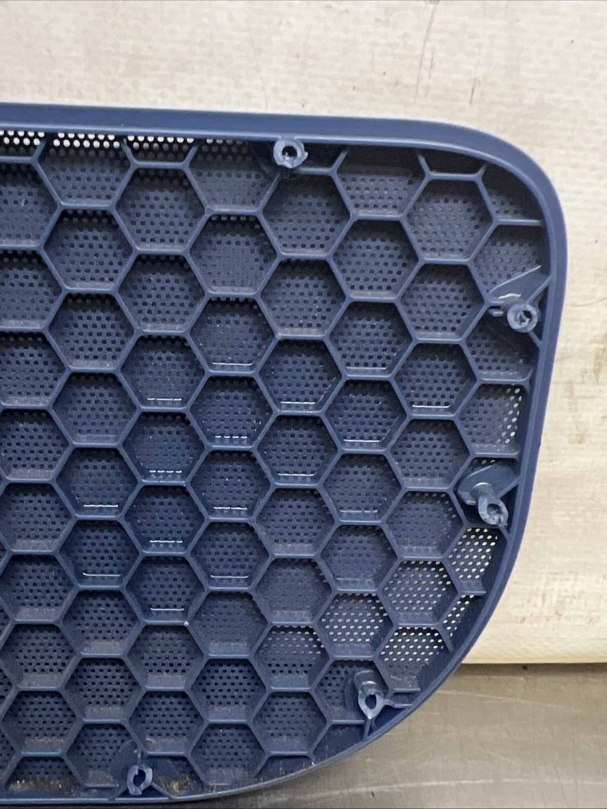 Audi TT 8N MK1 Right Offside O/S Bose Speaker Grill Cover 8N0035420A Blue