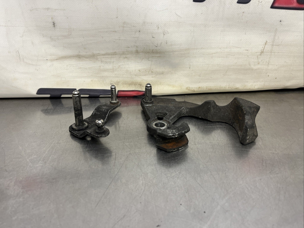 AUDI TT MK1 8N (98-06) S3 CUPRA R 6 SPEED GEAR LINKAGE SELECTOR O2M 8N0711046A
