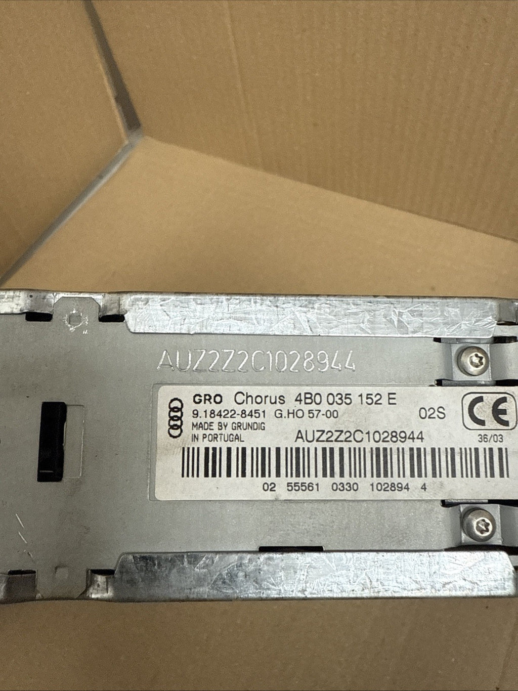 4B0035152E 2003 AUDI TT RADIO STEREO CASSETTE PLAYER HEAD UNIT With Code
