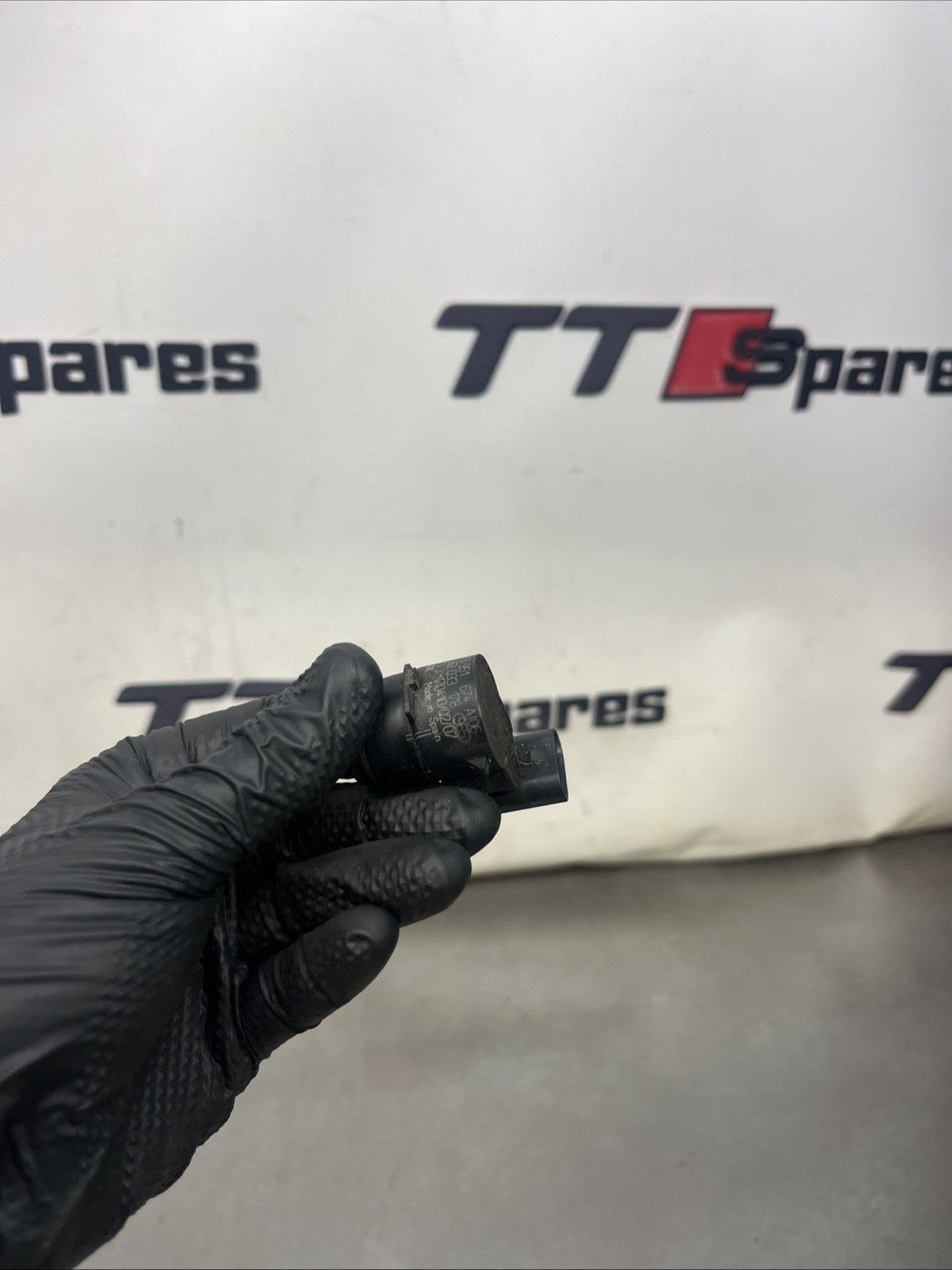 #6951674 BMW 3 E90 E91 E92 E93  PDC SENSOR USED Blue colour 