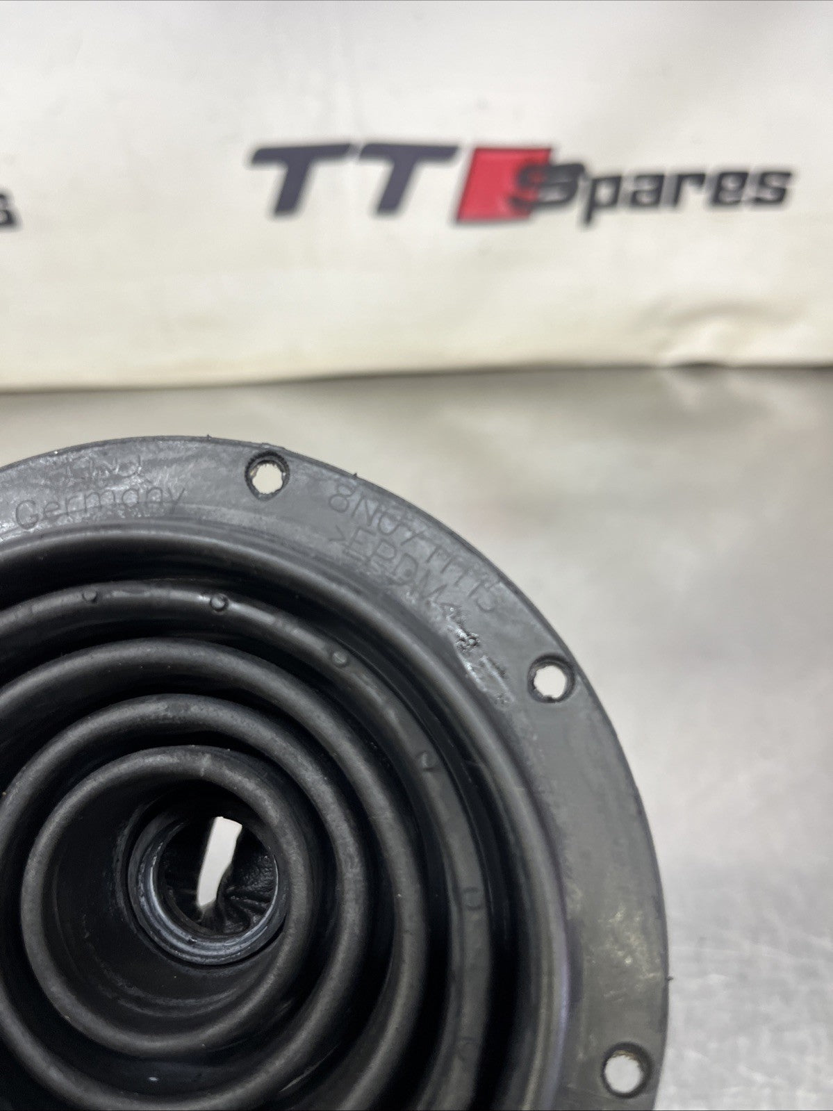 Genuine Audi TT Mk1 Gearknob Rubber Gaiter WITH NO SPLITS*Gaitor*Gear*98-06*VGC