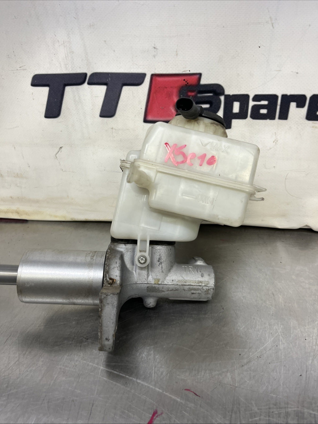 BMW X5 BRAKE MASTER CYLINDER & BOTTLE 3.0 D DIESEL 6771718 E70 2007 - 2009