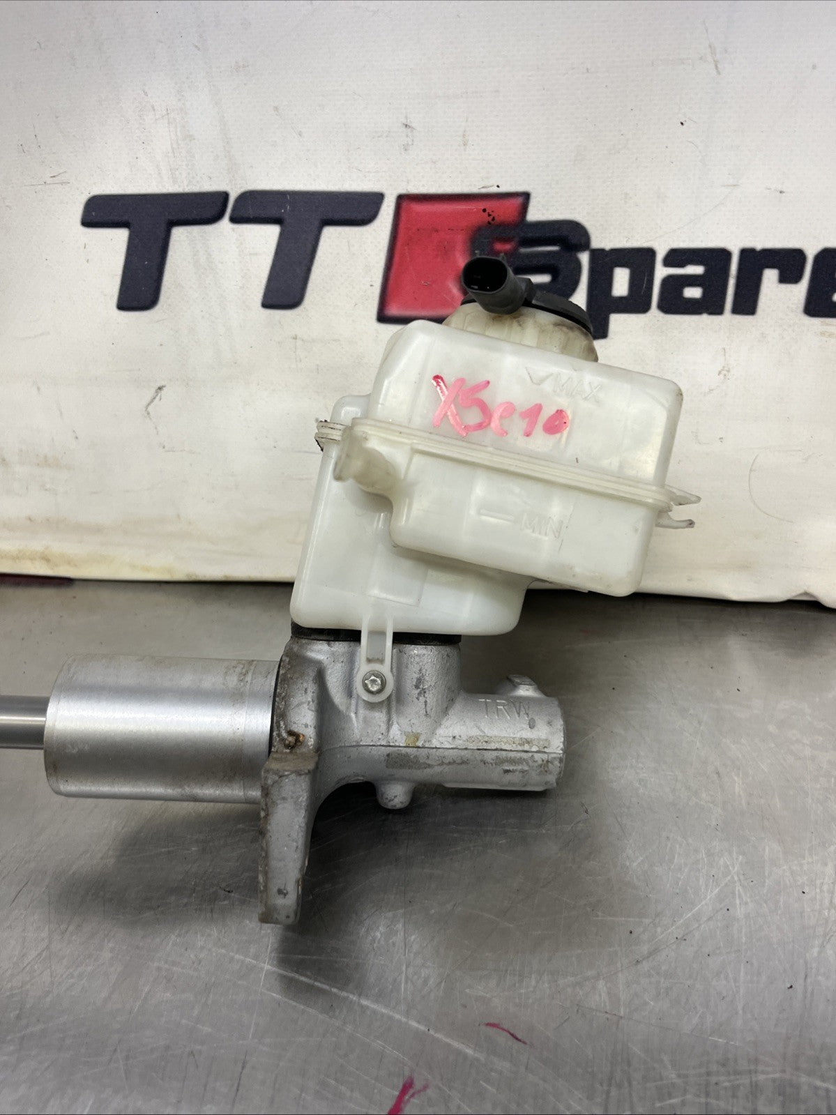 BMW X5 BRAKE MASTER CYLINDER & BOTTLE 3.0 D DIESEL 6771718 E70 2007 - 2009