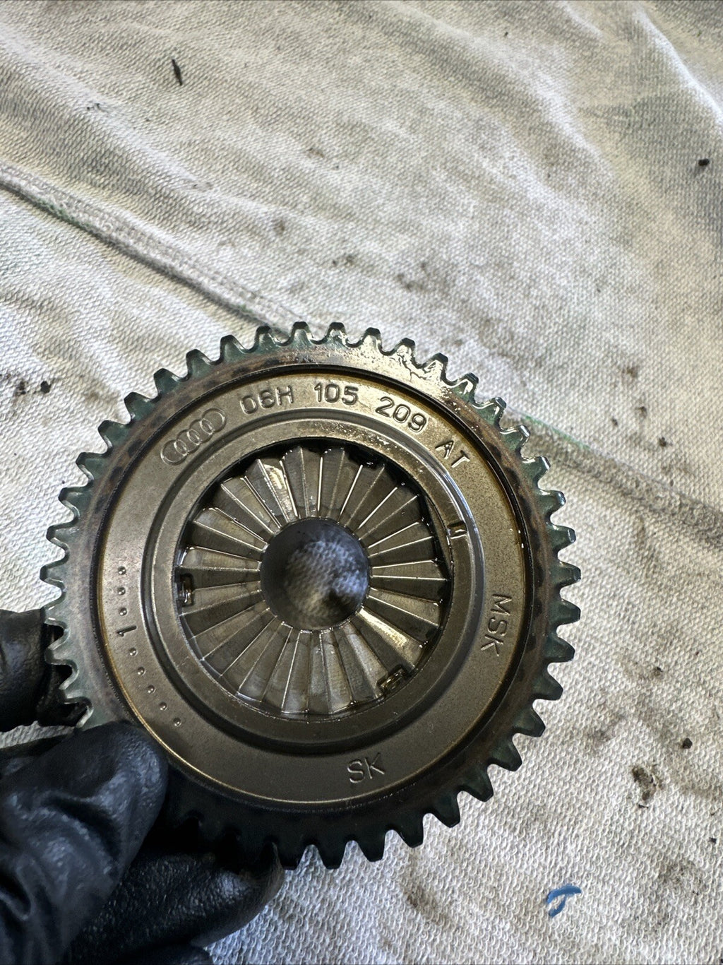 06H105209AT GENUINE 2015 VW GOLF R MK7 2.0TSI ENGINE CRANKSHAFT SPROCKET 