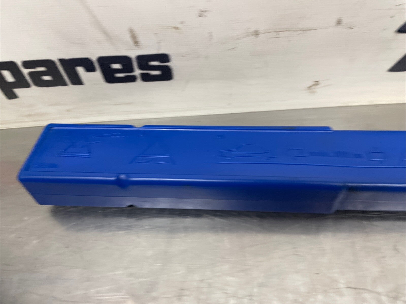 BMW 1 3 5 Z4 Series E60 E61 E87 E90 E91 Warning Triangle Blue Container 